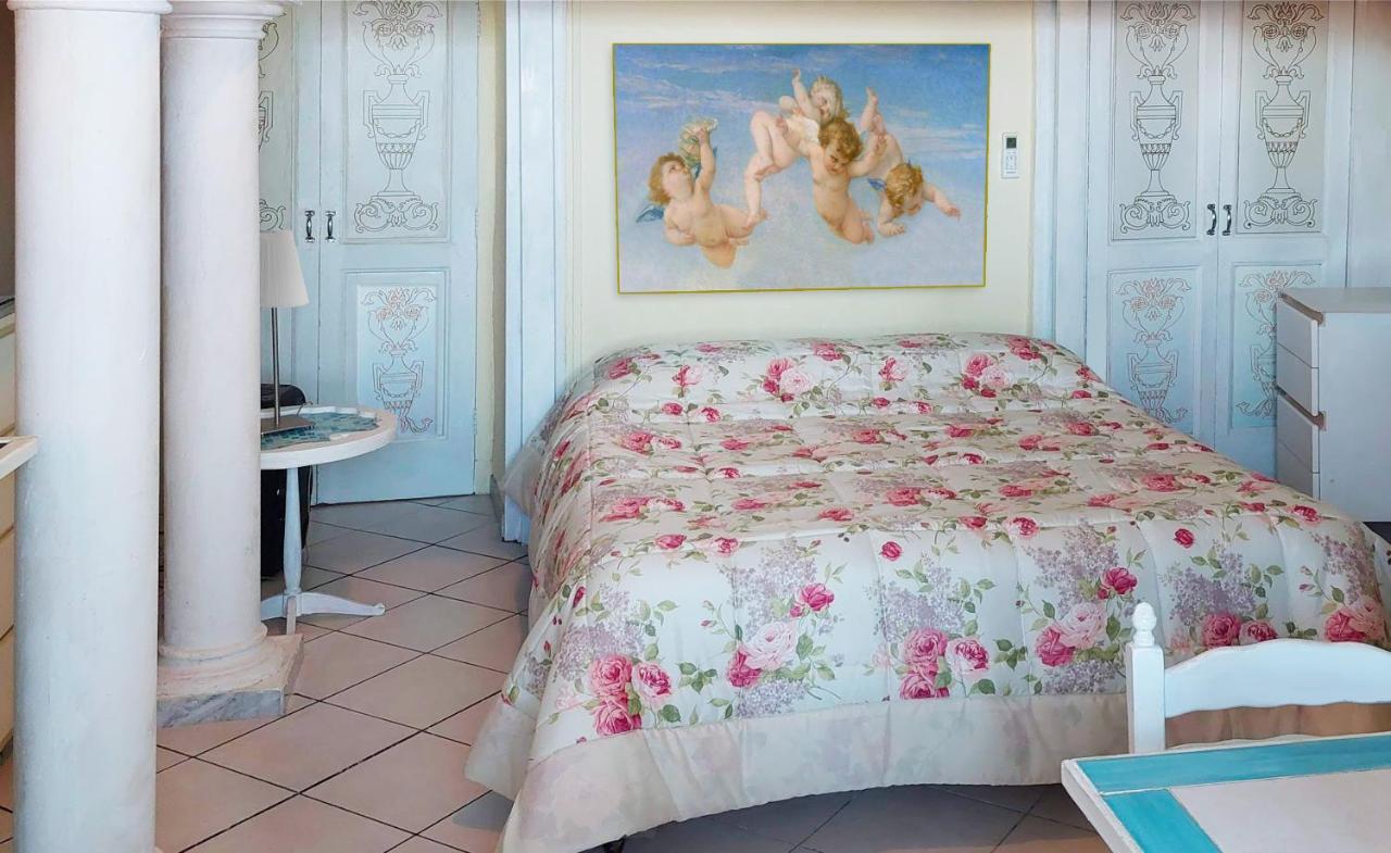 "Marius'S House" Villa Portici Bagian luar foto