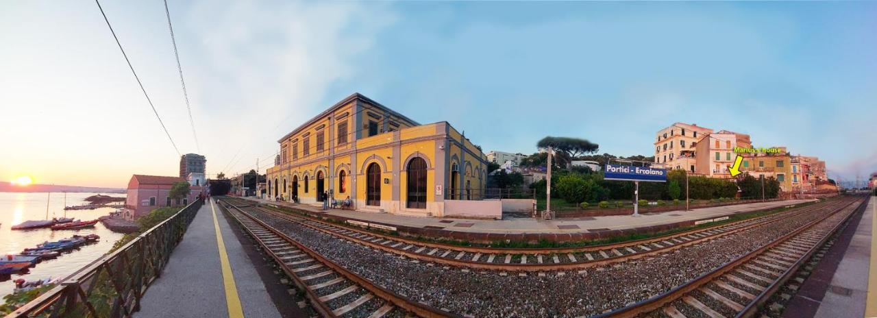 "Marius'S House" Villa Portici Bagian luar foto